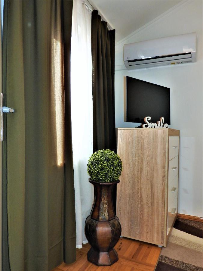 Lena Apartman - エゲル エクステリア 写真