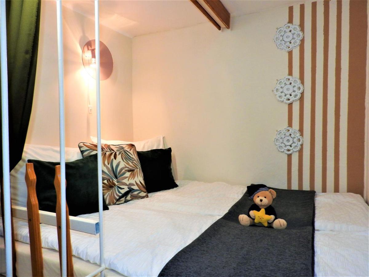 Lena Apartman - エゲル エクステリア 写真