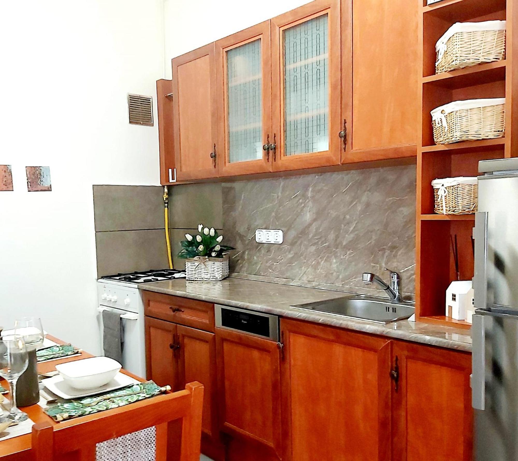 Lena Apartman - エゲル エクステリア 写真